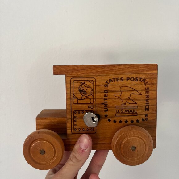 None Other - Vintage Wooden USPS Truck:  Piggy Bank/Music Box, 1991